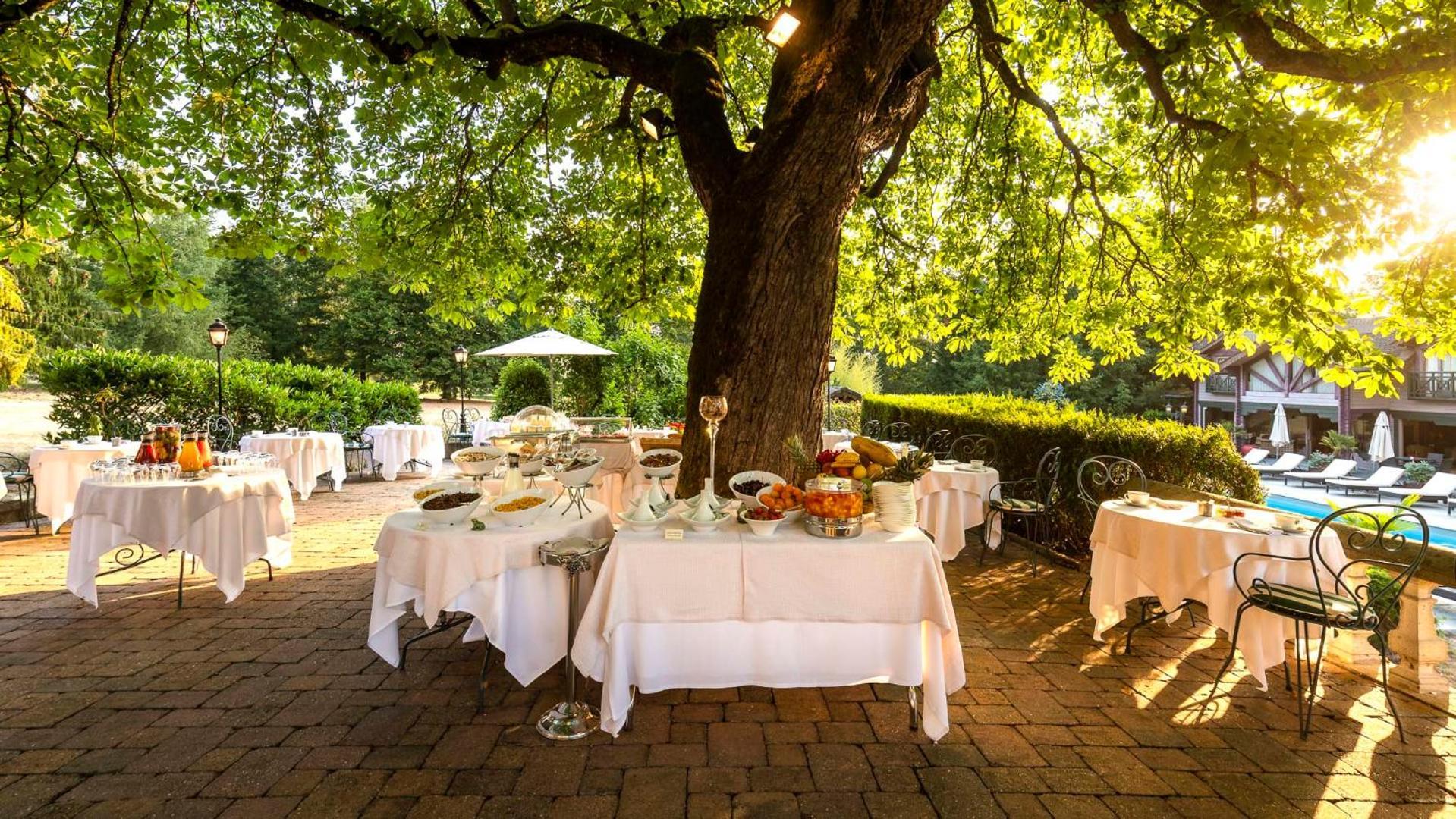 Chateau De Codignat Hotel