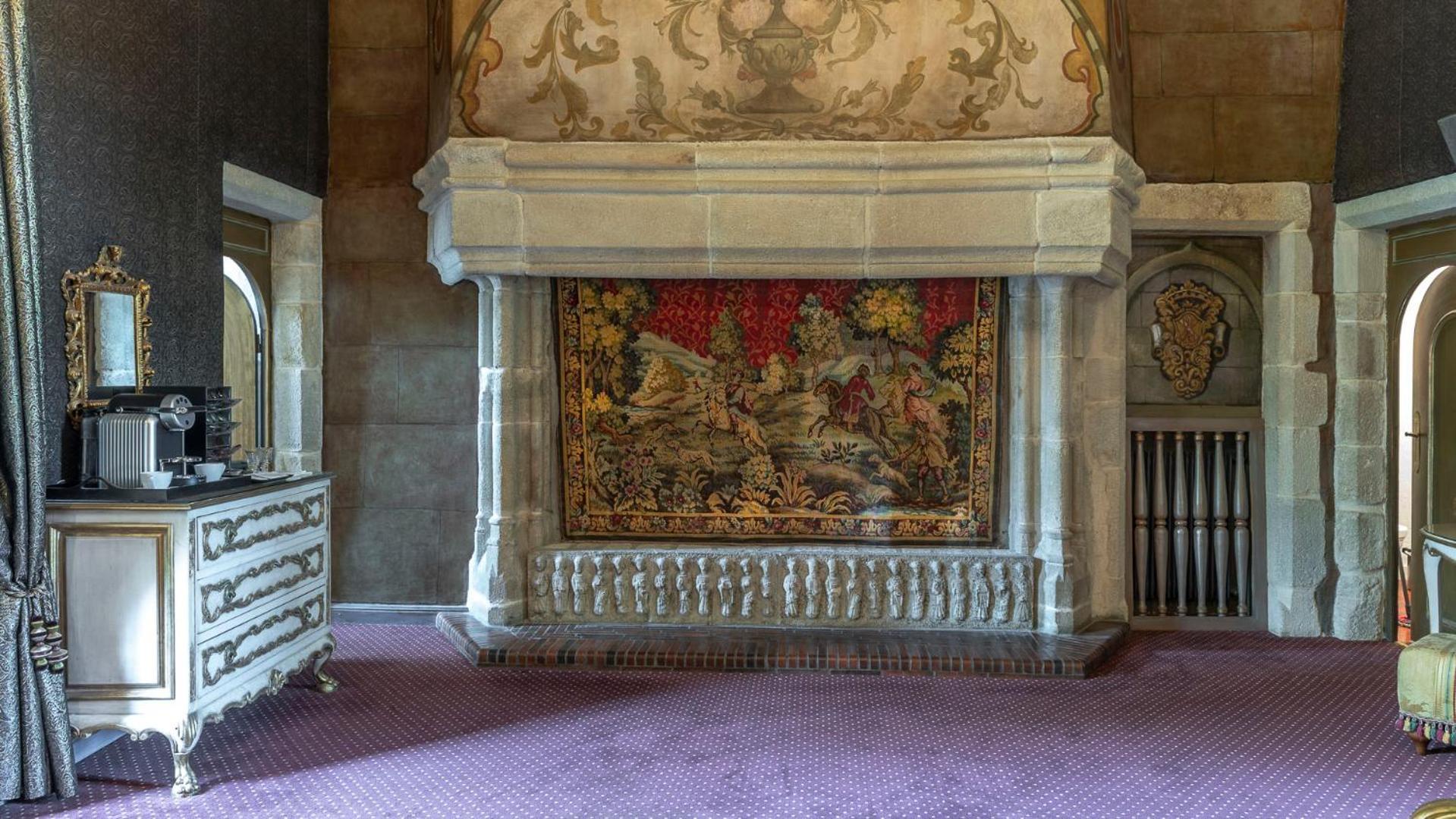 Chateau De Codignat Hotel *