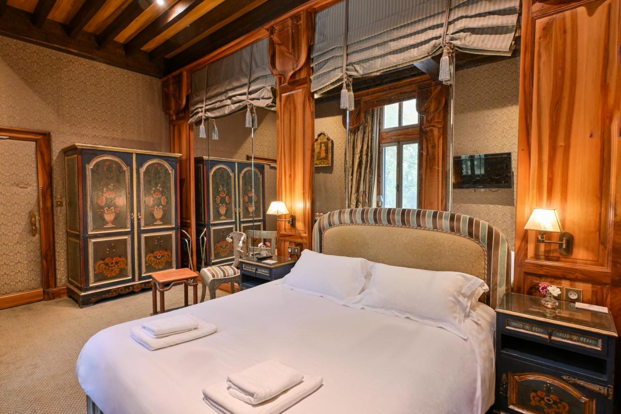 Chateau De Codignat Hotel *