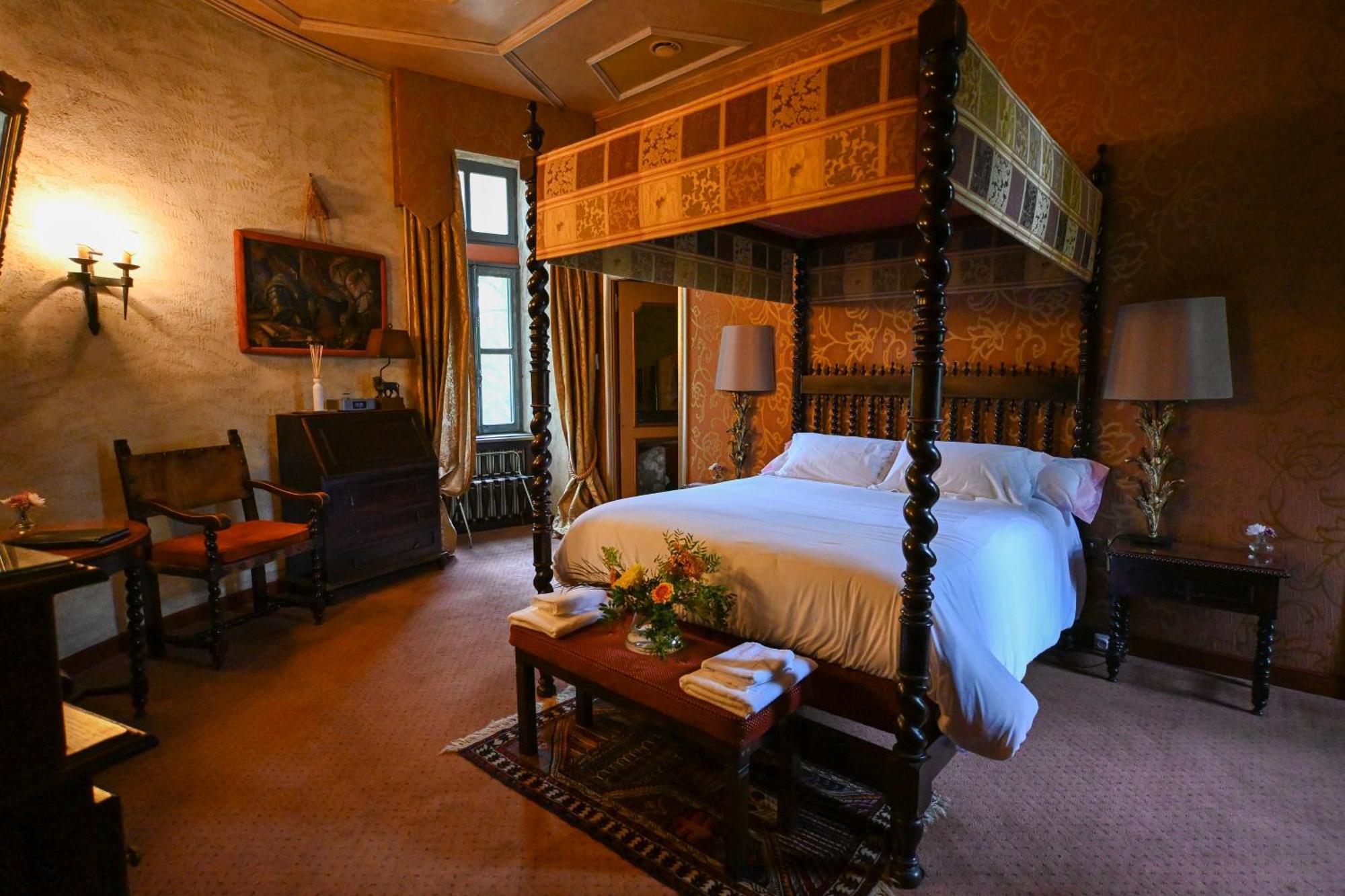 Chateau De Codignat Hotel *