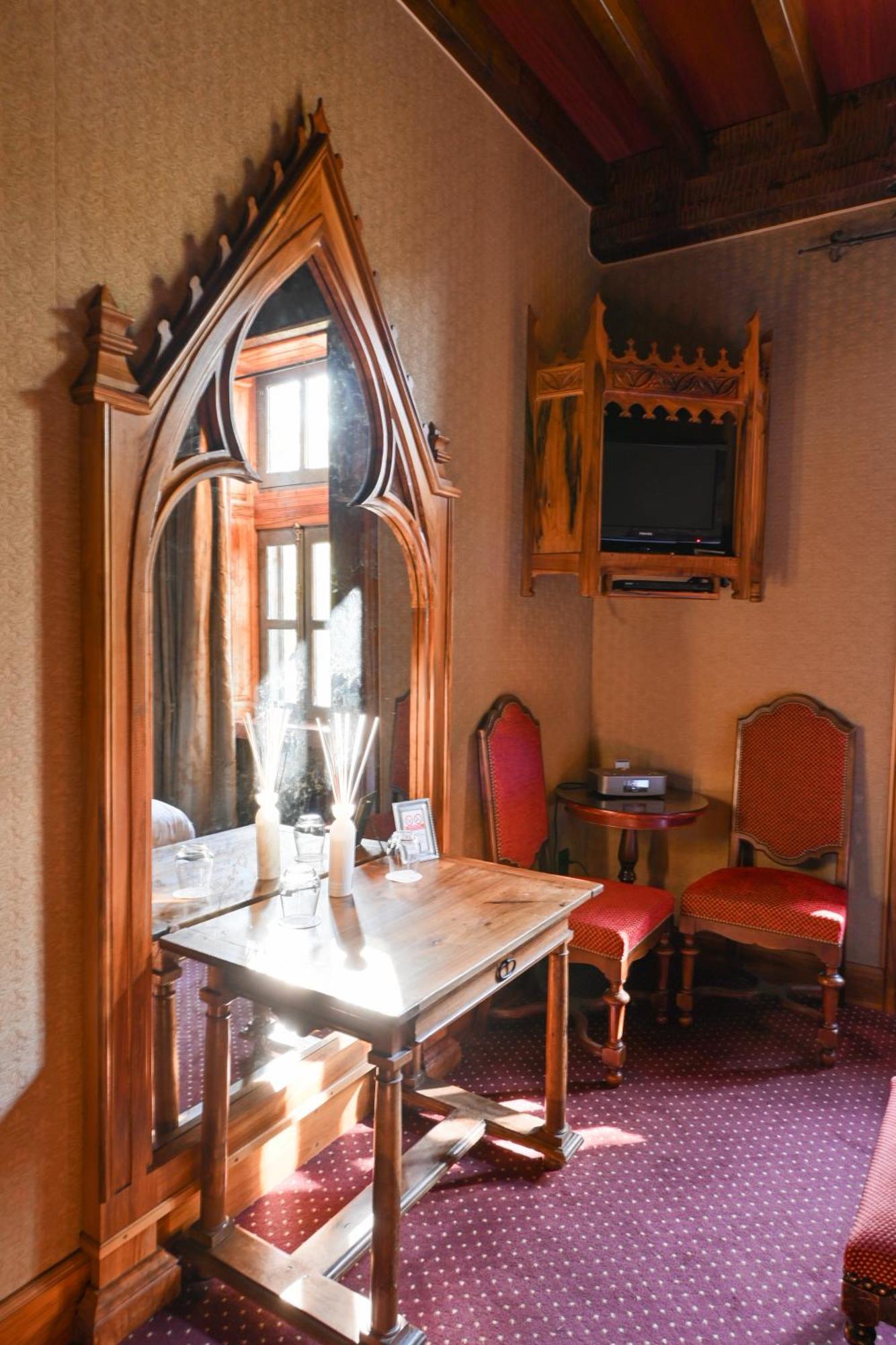 Hotel Chateau De Codignat Lezoux